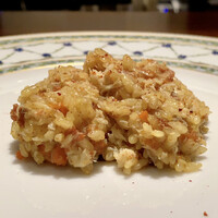 蒼 - 京丹後 魚政より 香箱蟹のリゾット
                      お米はアルデンテ、粘りは弱くリゾットとしてのバランスが良いです。
                      内子の濃厚な味わいに外子のプチプチさ、ミソの豊かな旨み、このリゾットを凌ぐ物は他にあるだろうか？