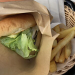 GHOST BURGER - ゴーストバーガーセット（750円）