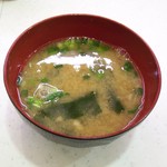 プレミアム海王 - あら汁というか味噌汁。あらのだしが効いてました。