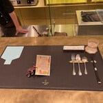 トゥ・ラ・ジョア イズム - 