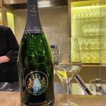 トゥ・ラ・ジョア イズム - 