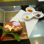 トゥ・ラ・ジョア イズム - 