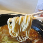 四川中華 ながを - 麺　アップ