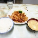 お食事 まるやま - ロース生姜焼定食