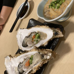 Kaisen Sushi Kaikatei - 生牡蠣と塩辛（＾∇＾）