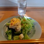 食堂カウ - ブロッコリーとカリフラワーのサラダ