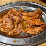 大衆ホルモン酒場 鶴松 - 豚ホルモン＋豚ハラミ
