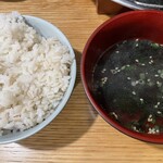 大衆ホルモン酒場 鶴松 - 麦飯と焼肉スープ