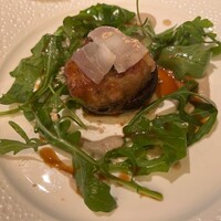 メイ - どんこ椎茸と豚のクレピネット包み　ソース　マデラ