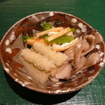日本料理 幸庵 - 子持ち昆布・舞茸・小松菜と焼いたお揚げのお浸し