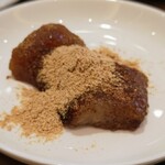 KUWAHARA　KAN - 鹿児島郷土料理の「あくまき」という餅菓子(^^)d