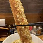 うどん居酒屋 江戸堀 - サクサクの衣、竹輪天