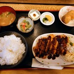 お家のごはん かれん - 令和3年11月 ランチタイム
            日替わり定食
            チキンカツ定食 750円