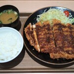 とん豚 - 那須どりのチキンカツ定食