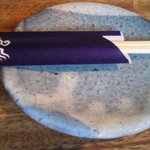 Sumiyaki Sousai Toriya Hitomi - 箸と小皿.JPG