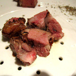 京都 ネーゼ - 鴨のローストのアップ