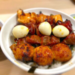 栄一 - 焼き鳥丼　¥1,150
                                大将の焼きが冴えてます