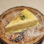 かまくら個室ビストロ KAMAKURA - 焼きレアチーズケーキ