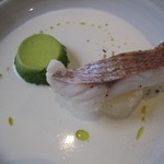 ブラッセリー ラシュレ - 天草鯛のソテーとミルク仕立て