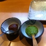 Sumibiyaki Tori Kushizen - 味噌タレとバジルソースです。
                        焼き物によく合います。
