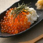 Crab roe Sushi