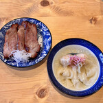 Ramen FeeL - 炙り肩ロース焼き豚 海老わんたん