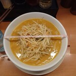 日高屋 越谷レイクタウン店 - 味噌ラーメン　540円　丼の直径21cm