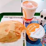 マクドナルド - ハッピーセット500円〈チーズバーガー、ヨーグルト、野菜ジュース、おもちゃ〉