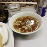 中華料理 宝龍 - 炒飯に付属のスープ