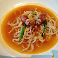 ラ・ボンヌターブル - 