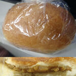 パーラー山と田んぼ - 「焼きカレーパン」そこそこ辛かったカレー入ってて、揚げてないので罪悪感なく食べれるの◎