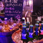 Moko Chucha - 氷詰めされた樽の中にドリンクがたっぷり！ここから直接取って飲めます！！