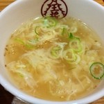 大阪王将 - ふわとろ天津飯：添えつけ玉子スープ