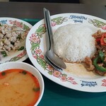 タイ国料理 ゲウチャイ - ガパオセット
