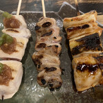 炭焼呑処 うまとら - おまかせ焼鳥3種盛　ねぎま,セセリ,ムネわさび