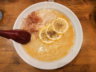 Tenzannoyu Dainingu - 米麹塩らーめん