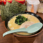 横浜家系ラーメン 極味家 - 