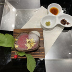 トゥ・ラ・ジョア イズム - 