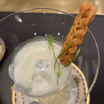 トゥ・ラ・ジョア イズム - 