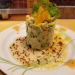 7FUKU - アボカドと帆立貝のタルタル