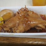 マルフク - 豚足煮込み＋煮タマゴ
