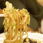 揚州厨房 - 麺の様子