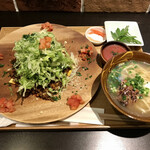 ∞ya-chi∞ - タコライス＋半沖縄そば