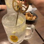 レモンサワー専門店 Kushi×Lemon - 横からレモンサワー。可もなく不可もなく普通です笑