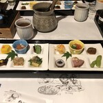 四季の彩 旅篭 - 有馬温泉再興の為、仁西上人が建てた12の宿坊に因んで12種の前菜