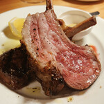 カルネジーオ イースト - 