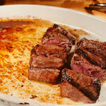 カルネジーオ イースト - 