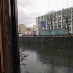 横田屋  - 旭川側のお席