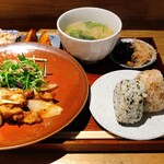 Mukaka - 鶏せせり甘酢炒め