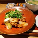 Mukaka - 鶏せせり甘酢炒め
